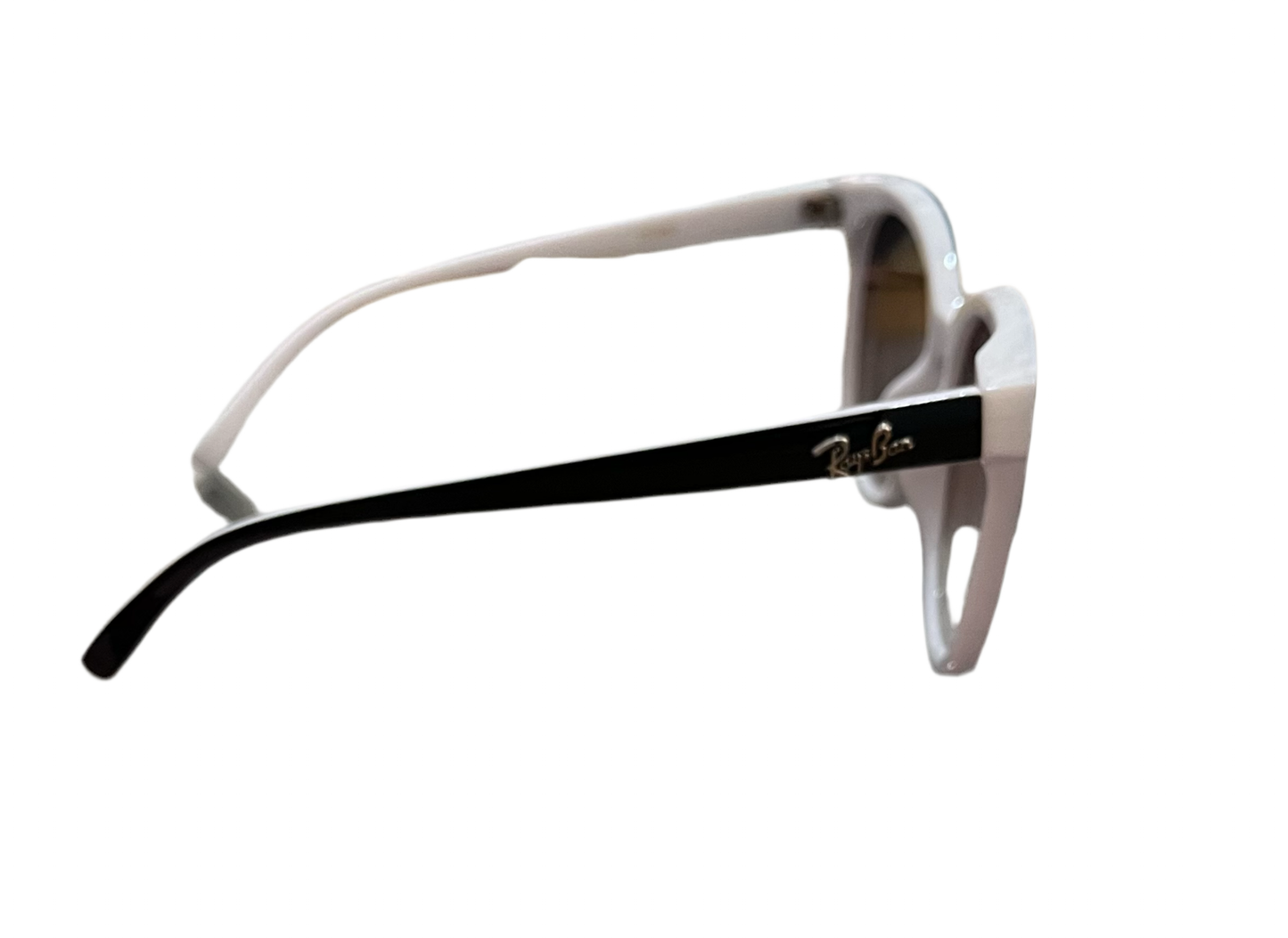 FASHION DESIGNER INSPIRED SUNGLASSES-BLACK & WHITE (SILVER MIRROR LENSES)
