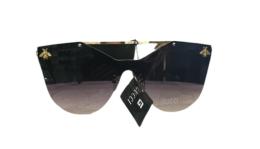 FASHION DESIGNER INSPIRED SUNGLASSES-BLACK (GOLD DETAILS)