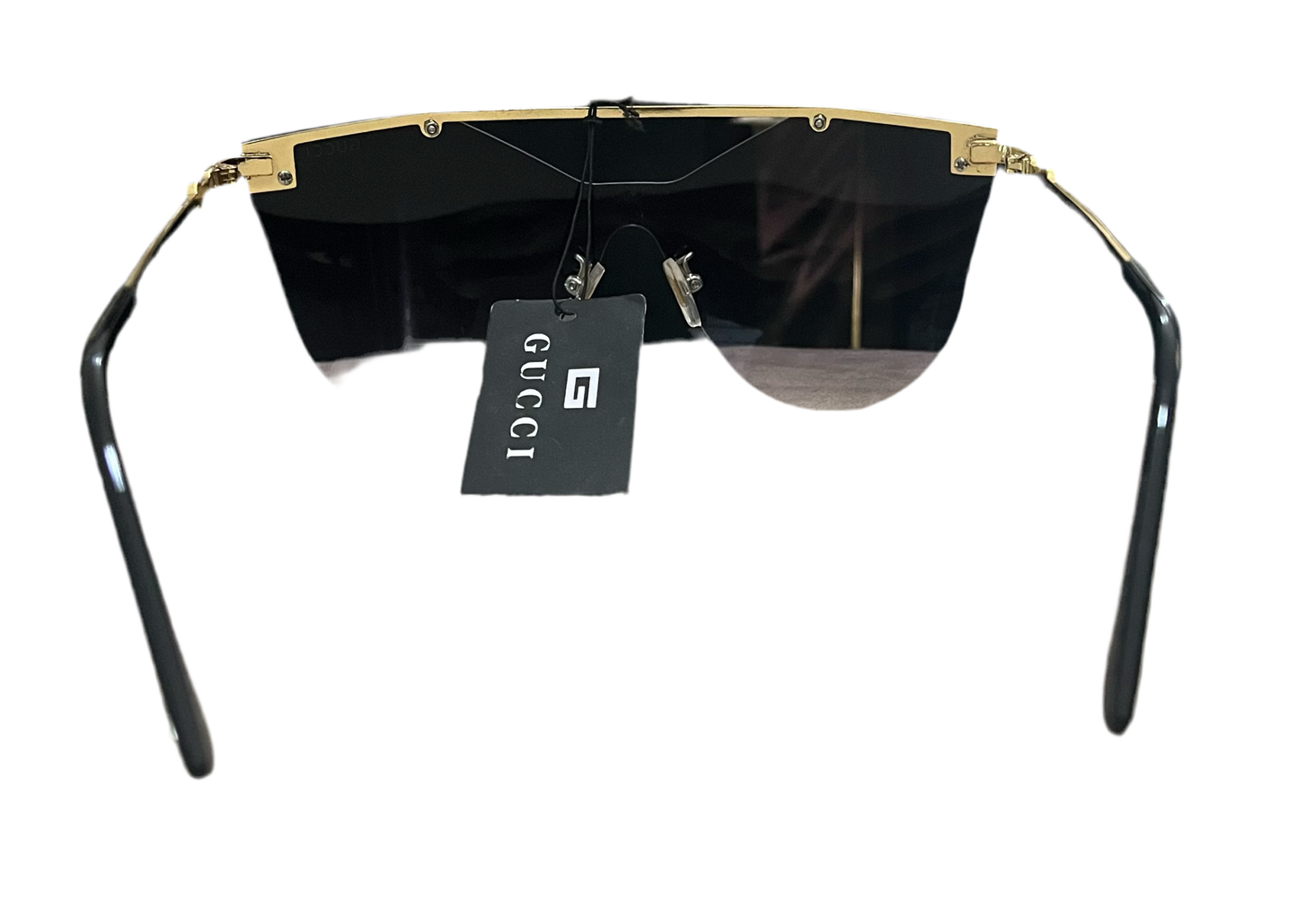 FASHION DESIGNER INSPIRED SUNGLASSES-BLACK (GOLD DETAILS)