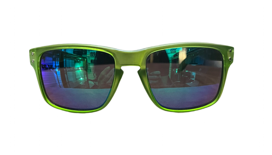SPORTY SUNGLASSES-GREEN (IRIDESCENT BLUE LENSES)