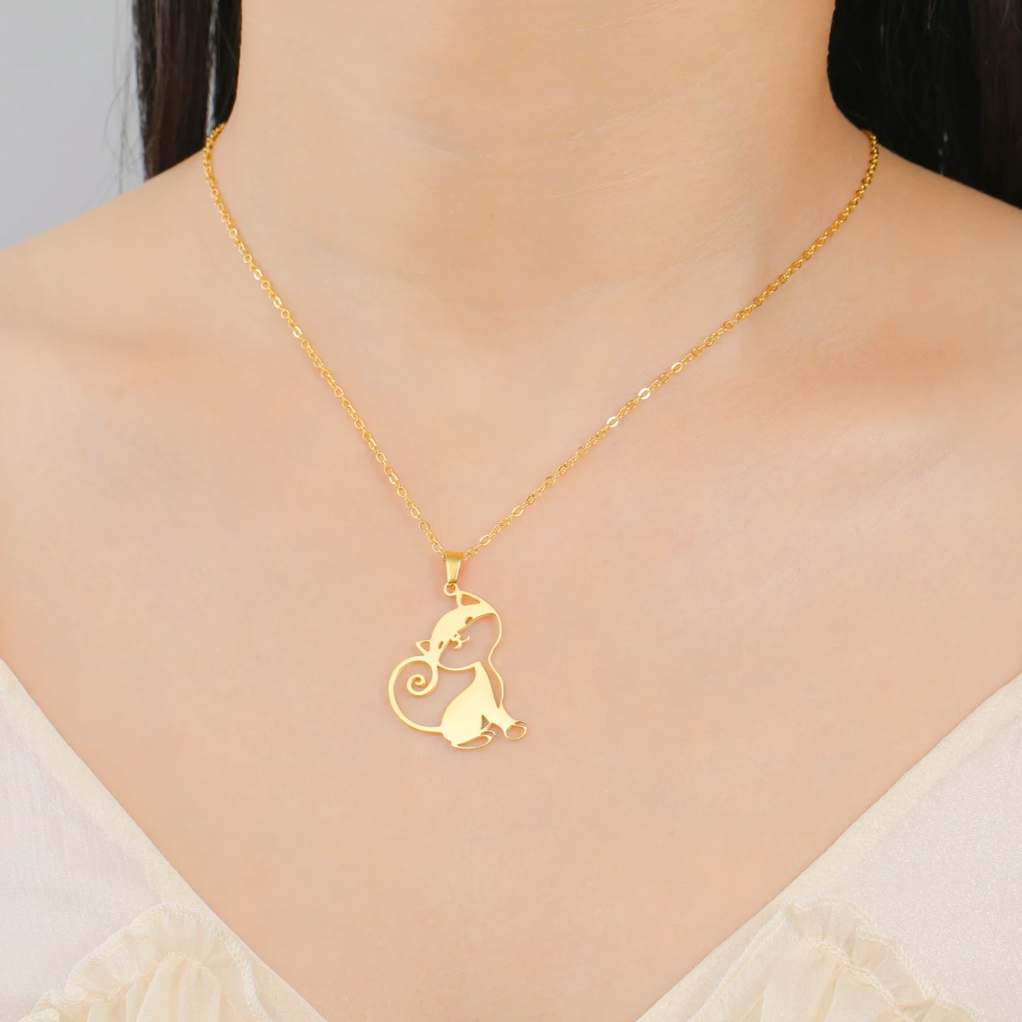 Cazador Stainless Steel Lovely Cat Necklace Jewelry Animal Kitten Pet Pendant Necklaces for Women Birthday Christmas Gift 2024